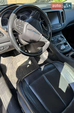 Седан Chrysler 200 2014 в 