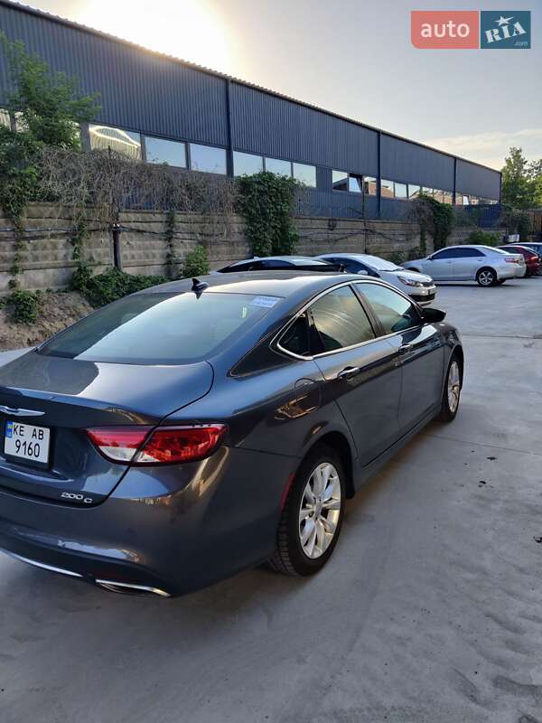 Седан Chrysler 200 2014 в Днепре