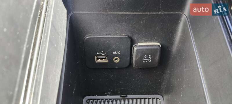 Седан Chrysler 200 2015 в Броварах фото 19 Седан Chrysler 200 2015 в Броварах