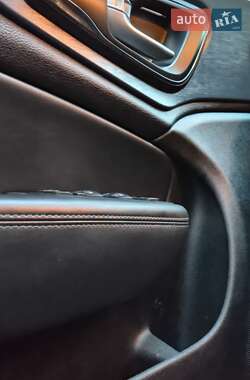 Седан Chrysler 200 2015 в 