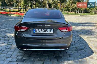 Седан Chrysler 200 2015 в 