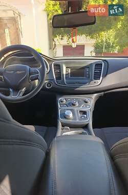 Седан Chrysler 200 2014 в 
