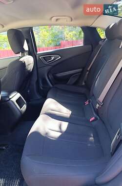 Седан Chrysler 200 2014 в 