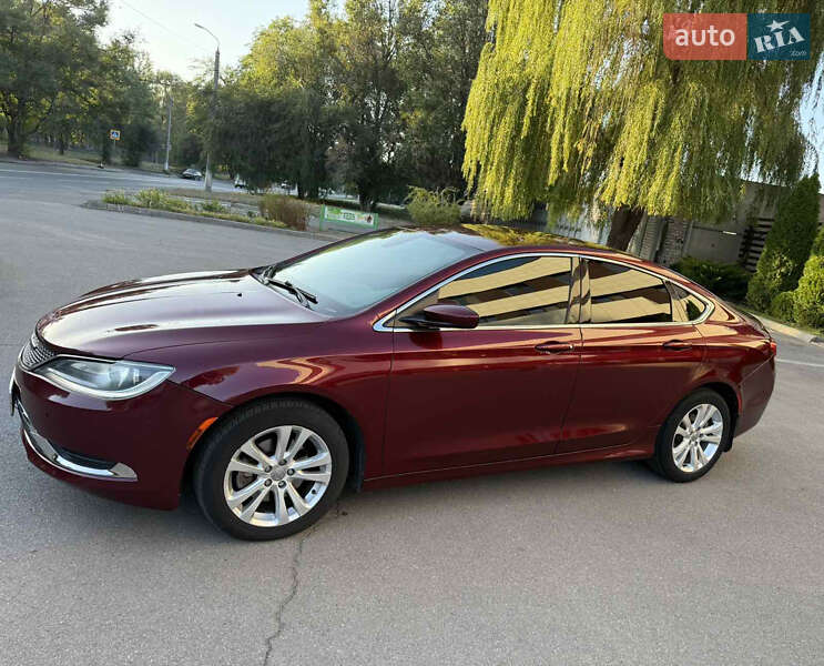 Седан Chrysler 200 2015 в Днепре