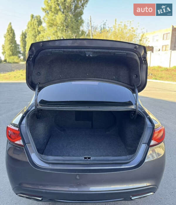 Седан Chrysler 200 2015 в Балте