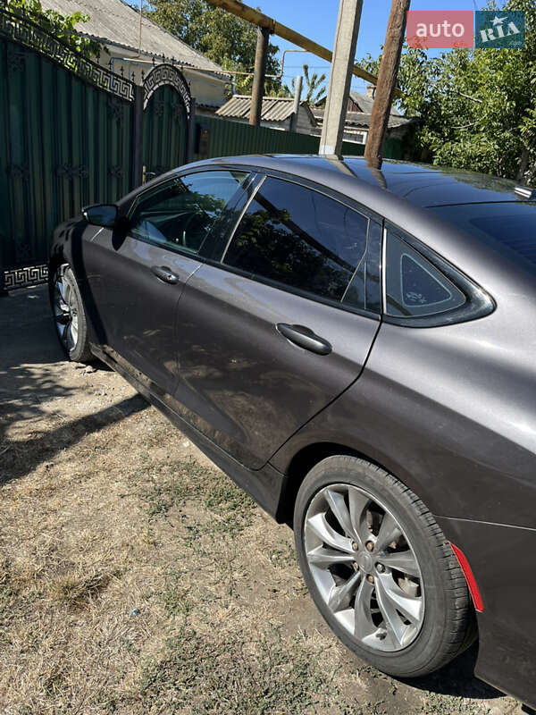 Седан Chrysler 200 2015 в Балте