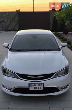 Седан Chrysler 200 2014 в Виннице