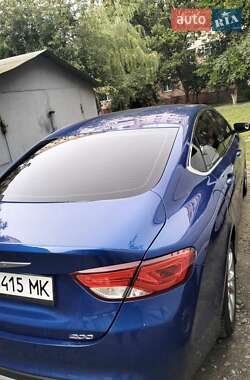 Седан Chrysler 200 2015 в 