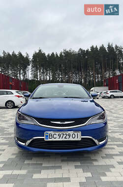 Седан Chrysler 200 2016 в 