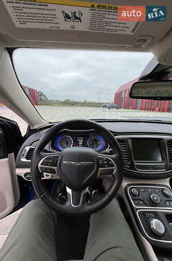 Седан Chrysler 200 2016 в 