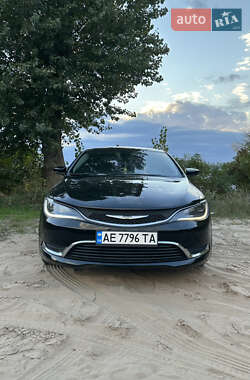 Седан Chrysler 200 2015 в Днепре