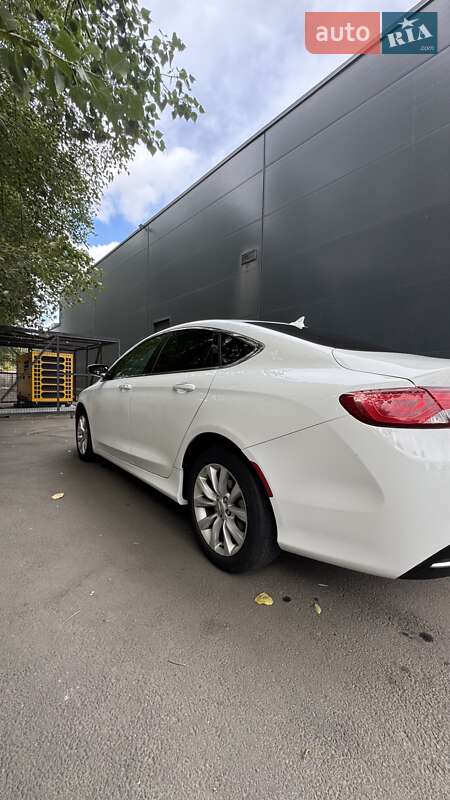 Седан Chrysler 200 2014 в Днепре