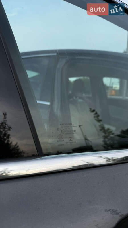 Седан Chrysler 200 2014 в Ровно