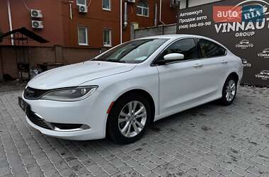 Седан Chrysler 200 2016 в 