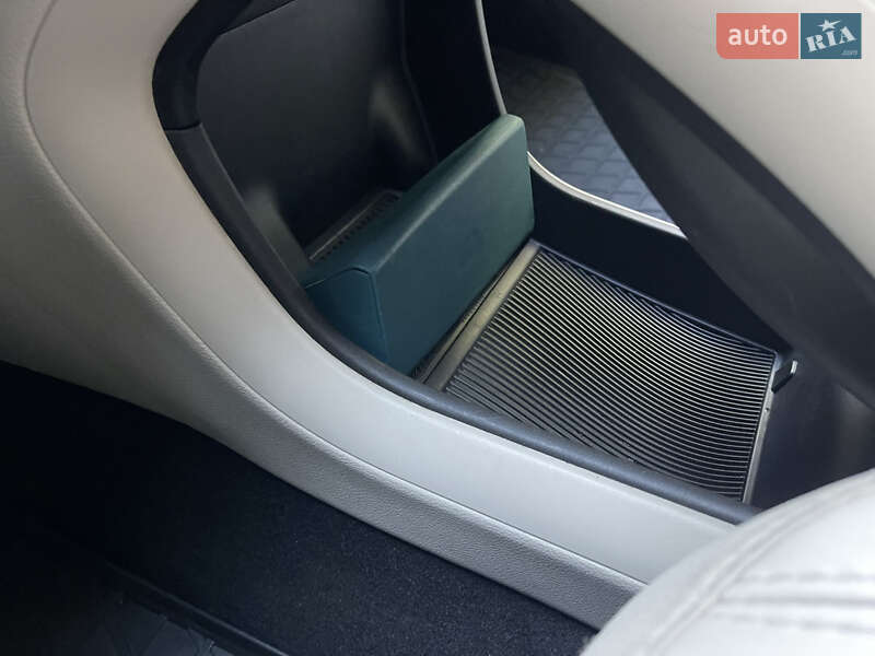 Седан Chrysler 200 2015 в Полтаве фото 25 Седан Chrysler 200 2015 в Полтаве