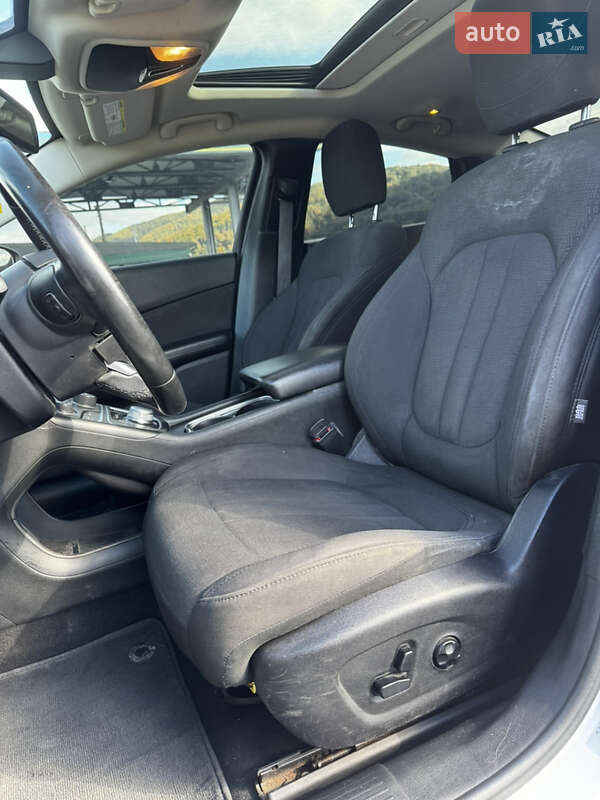 Седан Chrysler 200 2015 в Хусте