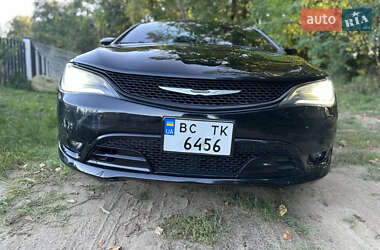 Седан Chrysler 200 2014 в Львове