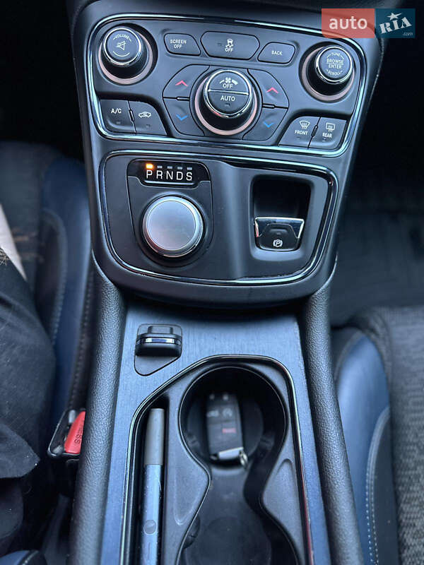 Седан Chrysler 200 2014 в Львове фото 18 Седан Chrysler 200 2014 в Львове