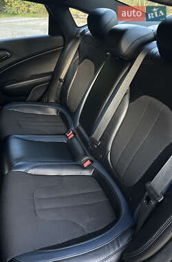 Седан Chrysler 200 2014 в 