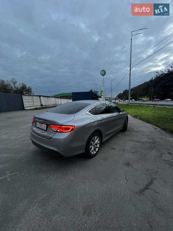 Седан Chrysler 200 2015 в Киеве фото 4 Седан Chrysler 200 2015 в Киеве