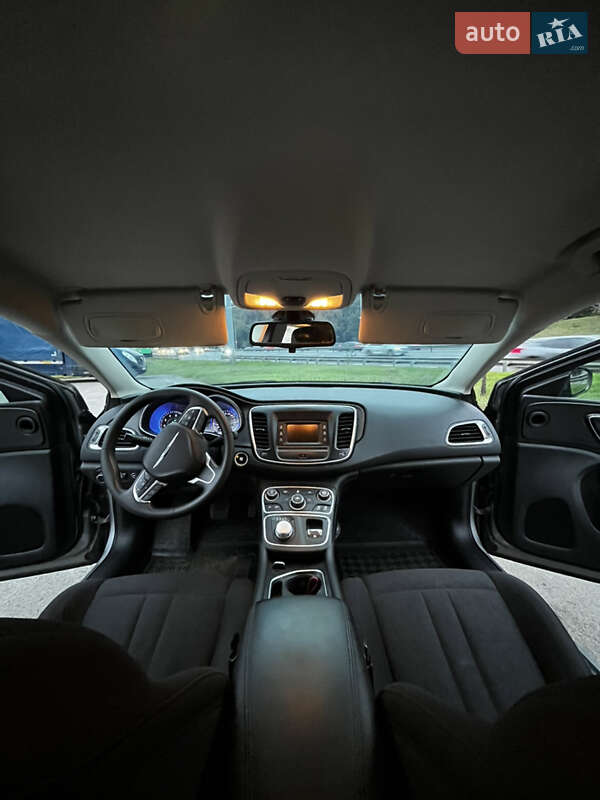 Седан Chrysler 200 2015 в Киеве фото 13 Седан Chrysler 200 2015 в Киеве
