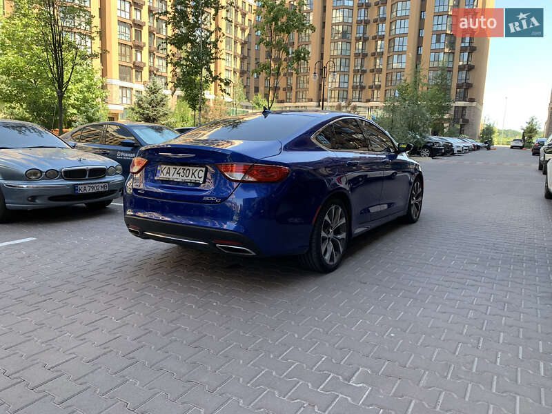 Седан Chrysler 200 2015 в Киеве фото 10 Седан Chrysler 200 2015 в Киеве