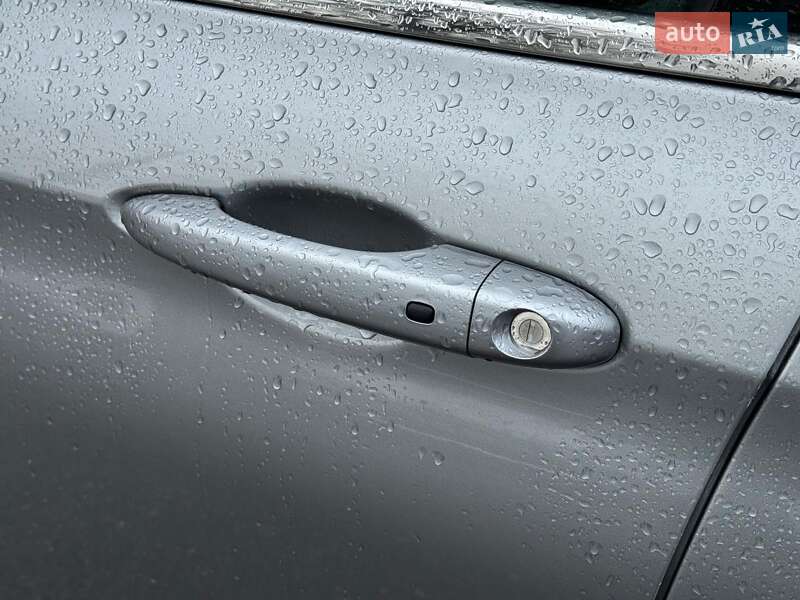 Седан Chrysler 200 2014 в Виннице