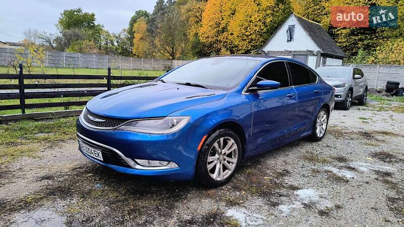 Седан Chrysler 200 2015 в  фото Седан Chrysler 200 2015 в