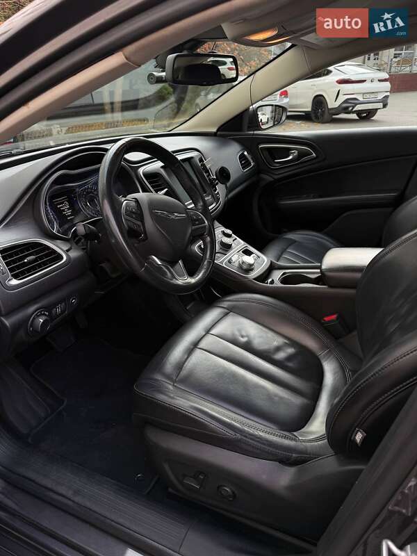 Седан Chrysler 200 2016 в Луцке фото 12 Седан Chrysler 200 2016 в Луцке