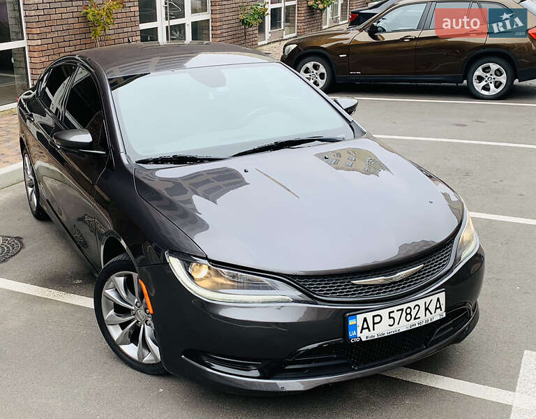 Седан Chrysler 200 2015 в Києві
