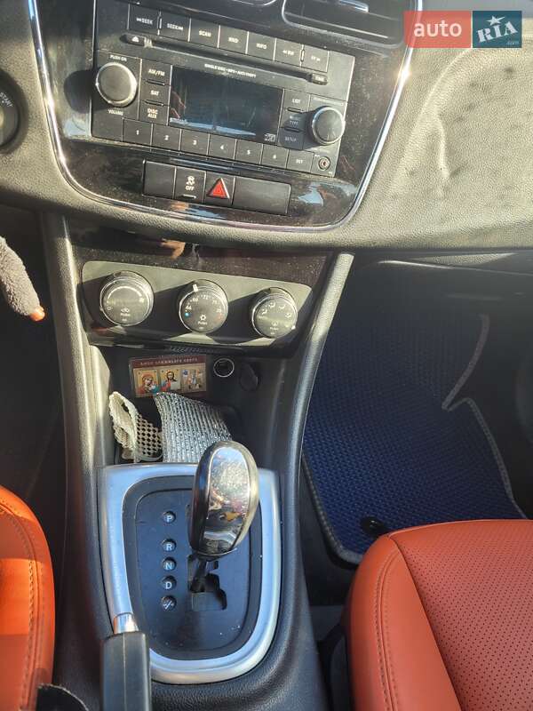 Кабриолет Chrysler 200 2012 в Любомле