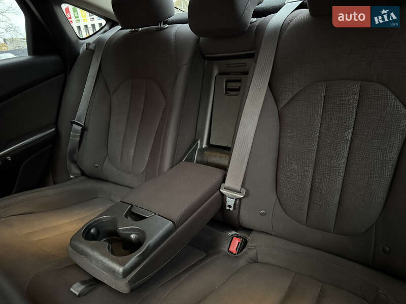 Седан Chrysler 200 2015 в Днепре