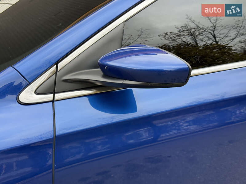 Седан Chrysler 200 2015 в Днепре