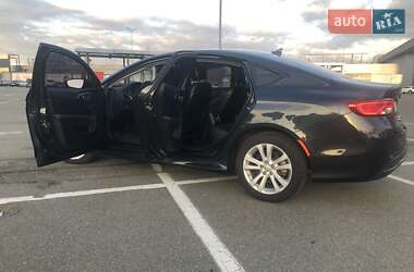 Седан Chrysler 200 2016 в Киеве