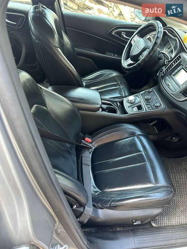 Седан Chrysler 200 2014 в Хмельницькому фото 4 Седан Chrysler 200 2014 в Хмельницькому