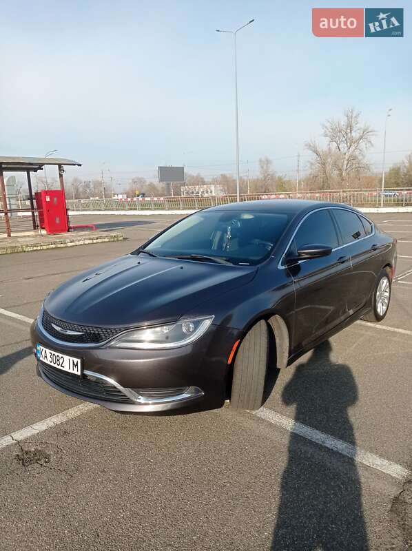 Седан Chrysler 200 2014 в Киеве