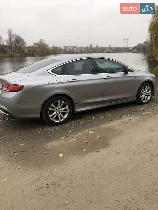 Седан Chrysler 200 2015 в Киеве фото 3 Седан Chrysler 200 2015 в Киеве