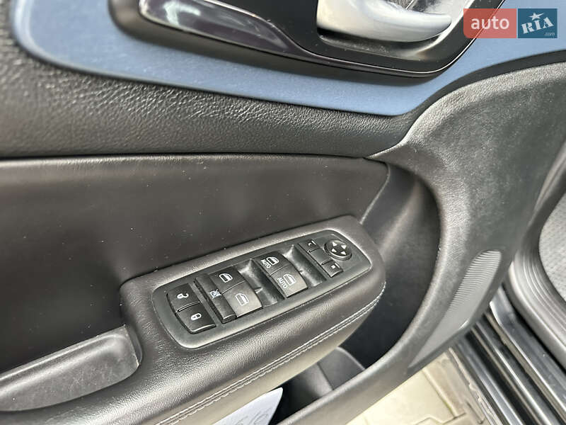 Седан Chrysler 200 2015 в Хмельницькому