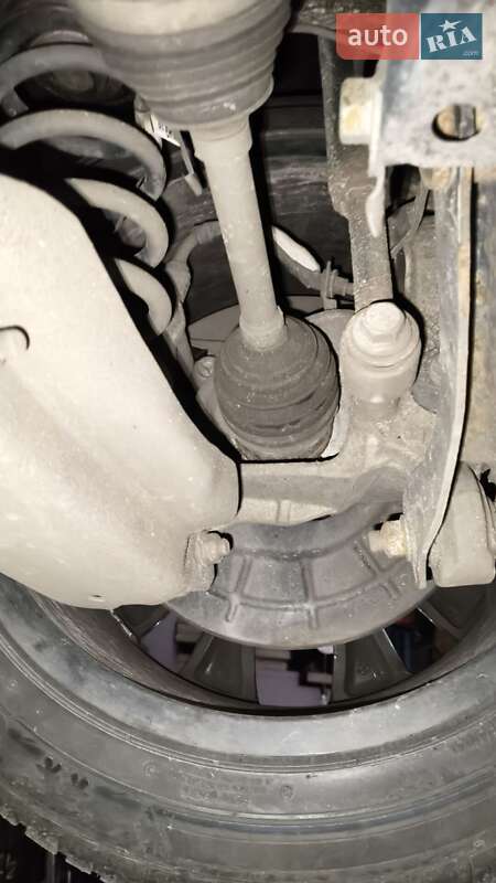 Седан Chrysler 200 2015 в Чернігові