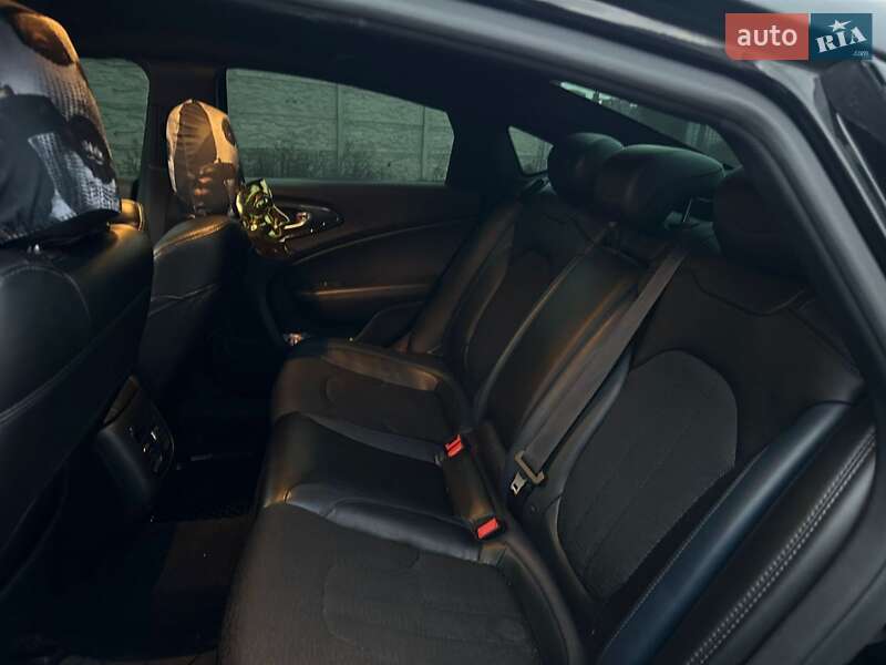 Седан Chrysler 200 2014 в Харкові фото 5 Седан Chrysler 200 2014 в Харкові