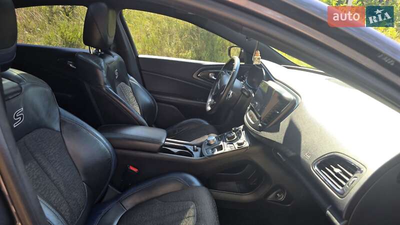Седан Chrysler 200 2014 в Киеве фото 17 Седан Chrysler 200 2014 в Киеве