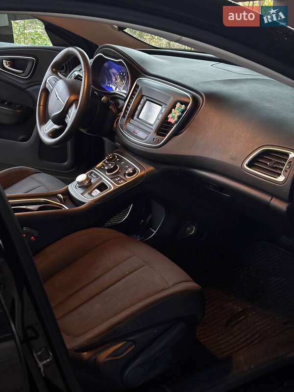 Седан Chrysler 200 2014 в Одесі