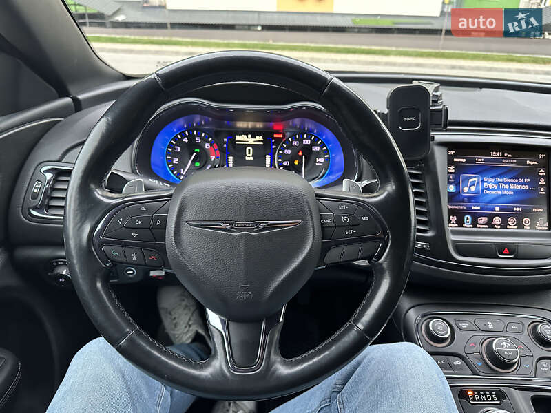 Седан Chrysler 200 2016 в Луцьку фото 3 Седан Chrysler 200 2016 в Луцьку