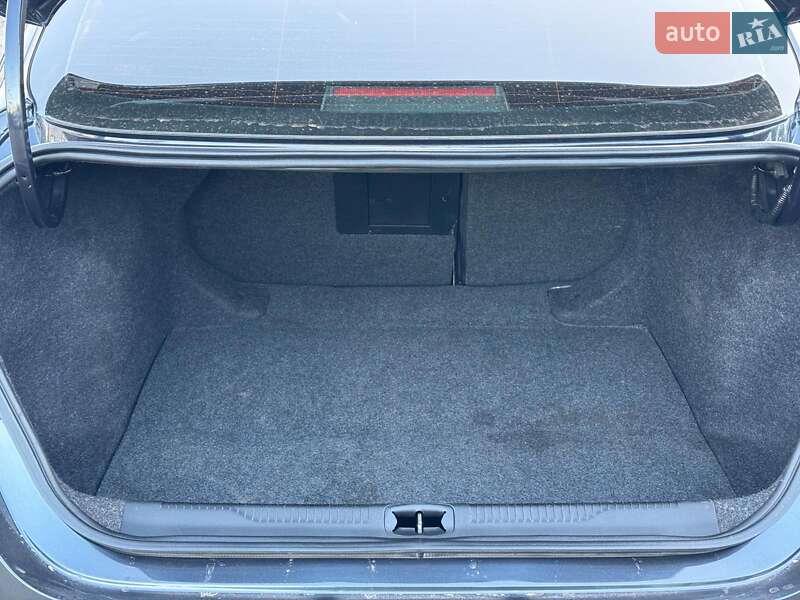 Седан Chrysler 200 2016 в Виннице