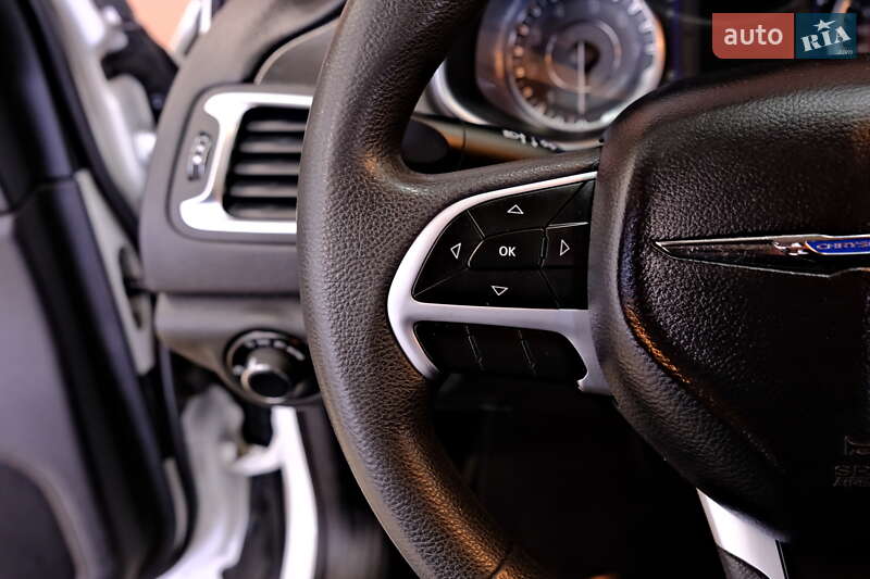 Седан Chrysler 200 2014 в Одессе