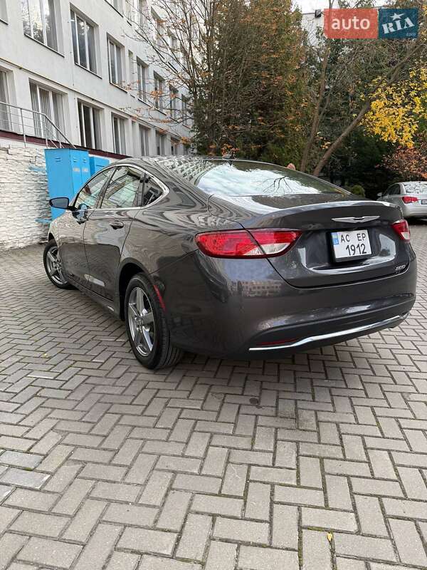 Седан Chrysler 200 2016 в Луцьку фото 17 Седан Chrysler 200 2016 в Луцьку