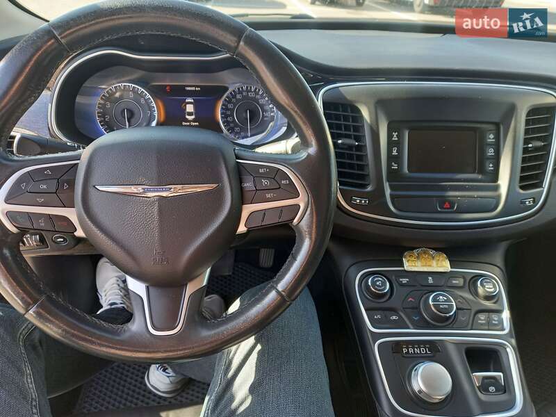 Седан Chrysler 200 2014 в Вінниці