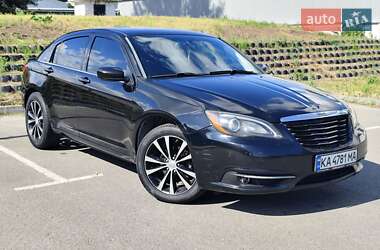 Седан Chrysler 200 2012 в Киеве
