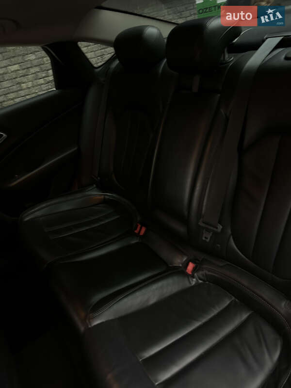 Седан Chrysler 200 2016 в Киеве