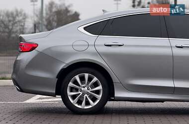 Седан Chrysler 200 2014 в Киеве